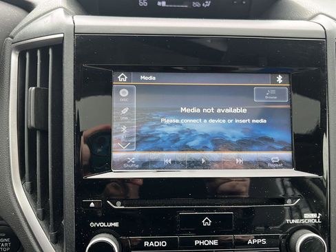 Used 2023 Subaru Crosstrek 2.0i Premium image 11