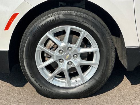 Used 2022 Chevrolet Equinox LT AWD/4WD image 24
