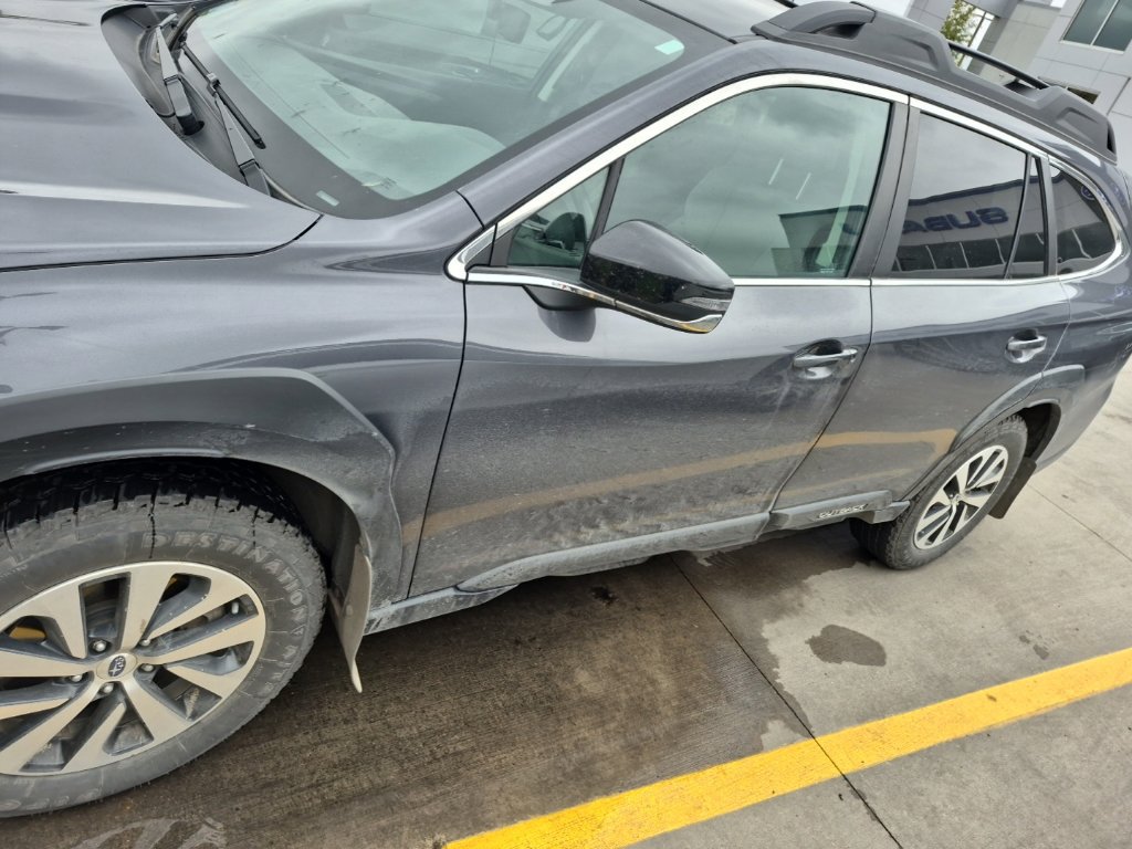 Used 2024 Subaru Outback Premium AWD/4WD image 7