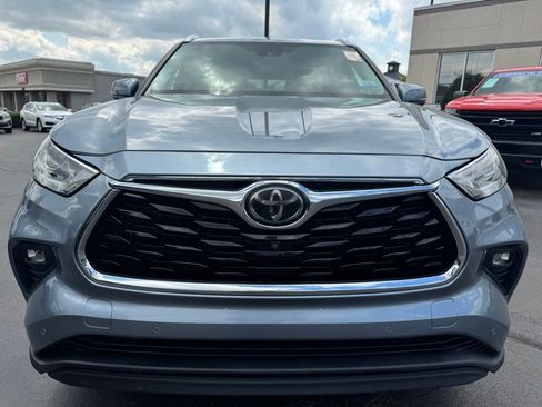 Used 2021 Toyota Highlander Limited AWD/4WD image 9