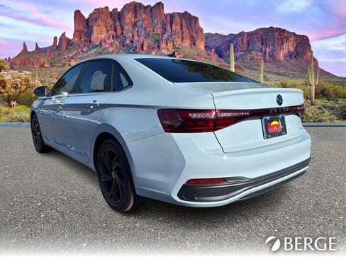New 2026 Volkswagen Jetta SE FWD image 4