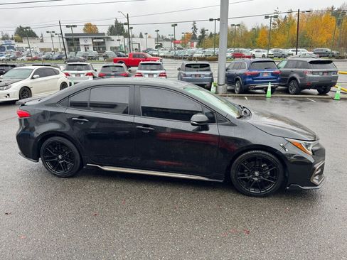 Used 2021 Toyota Corolla SE w/ Carpet Mat Package (TMS) image 5