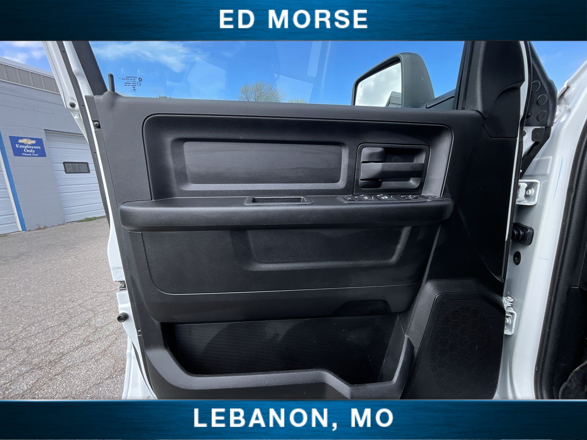 Used 2024 RAM 3500 Tradesman w/ Chrome Appearance Group AWD/4WD image 21