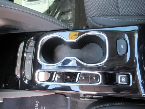 Used 2023 Buick Envision Preferred FWD image 16