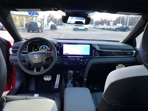 New 2026 Toyota Camry SE w/ Multimedia Upgrade Package image 15