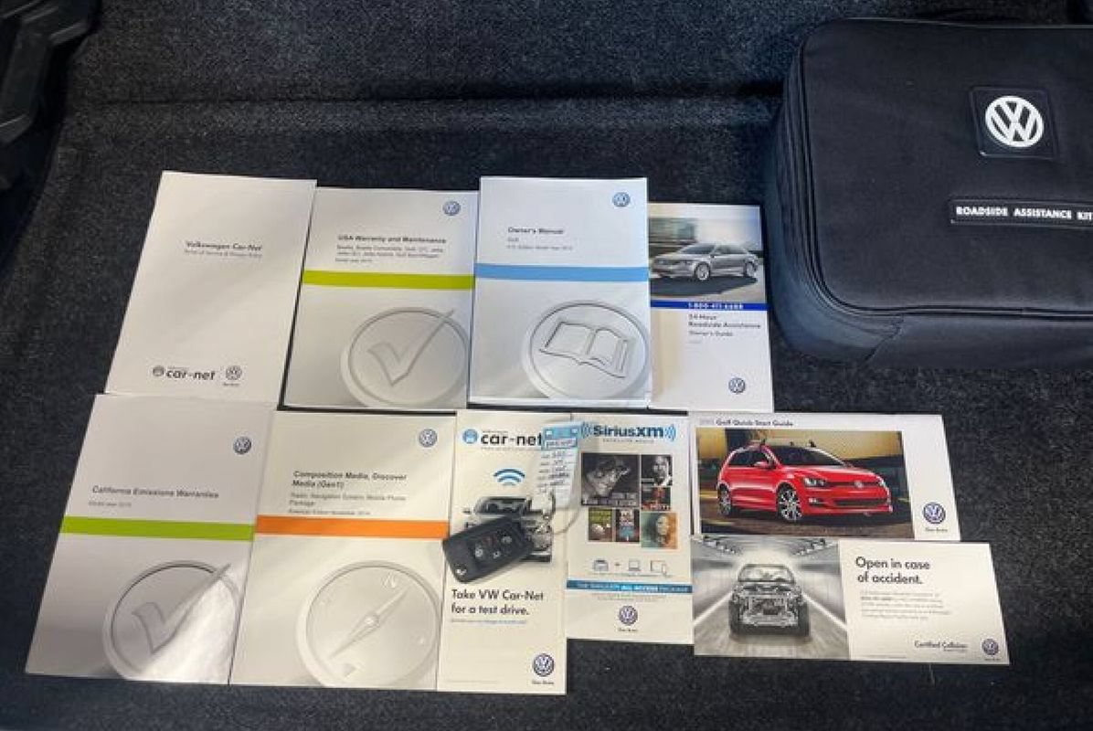 Used 2015 Volkswagen Golf S FWD image 55
