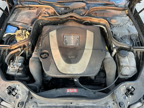 Used 2008 Mercedes-Benz E 350 Sedan image 19