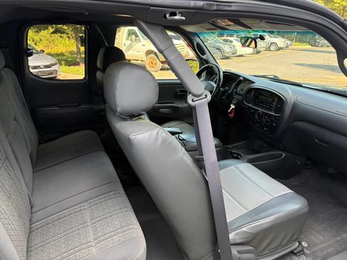 Used 2004 Toyota Tundra SR5 w/ SR5 Extra Value Pkg AWD/4WD image 27