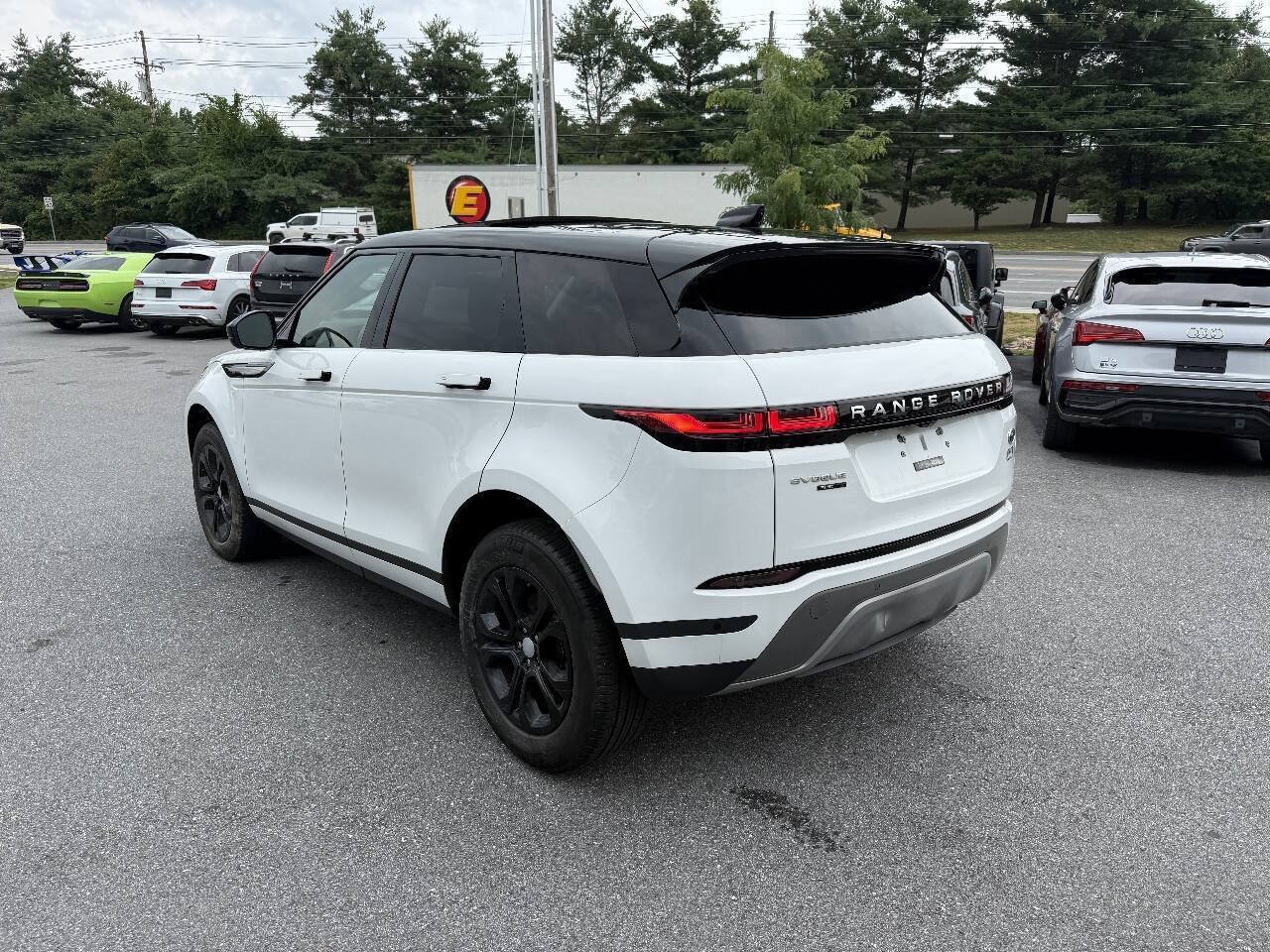 Used 2020 Land Rover Range Rover Evoque S AWD/4WD image 8