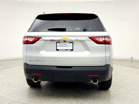 Used 2021 Chevrolet Traverse LT AWD/4WD image 6