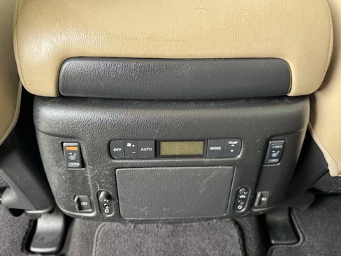 Used 2019 Nissan Armada Platinum w/ Captain's Chairs Package image 36