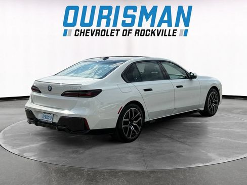 Used 2023 BMW 740i w/ Parking Assistance Package RWD image 6