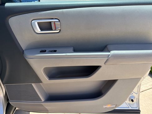 Used 2015 Honda Pilot LX image 34