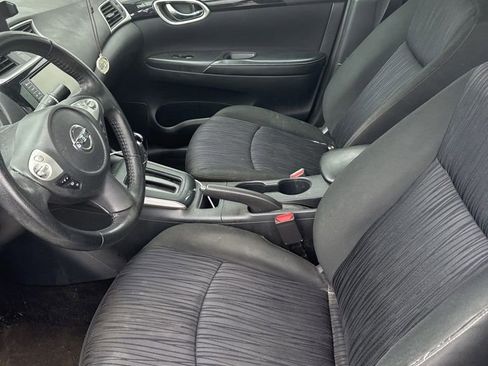 Used 2019 Nissan Sentra SV image 4