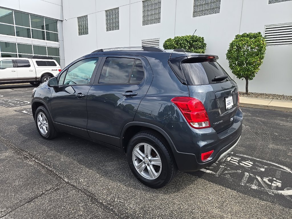 Used 2021 Chevrolet Trax LT w/ LT Convenience Package AWD/4WD image 6