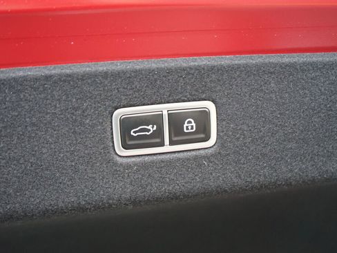 Used 2023 Hyundai Ioniq 6 Limited image 12