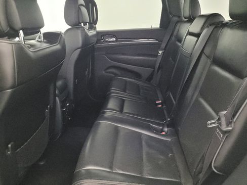 Used 2020 Jeep Grand Cherokee Overland image 18