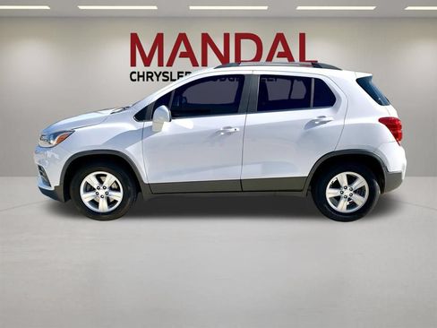 Used 2019 Chevrolet Trax LT FWD image 9