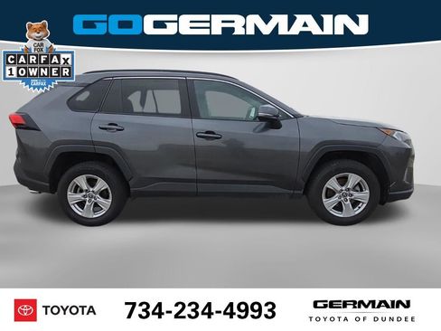 Used 2021 Toyota RAV4 XLE FWD image 7