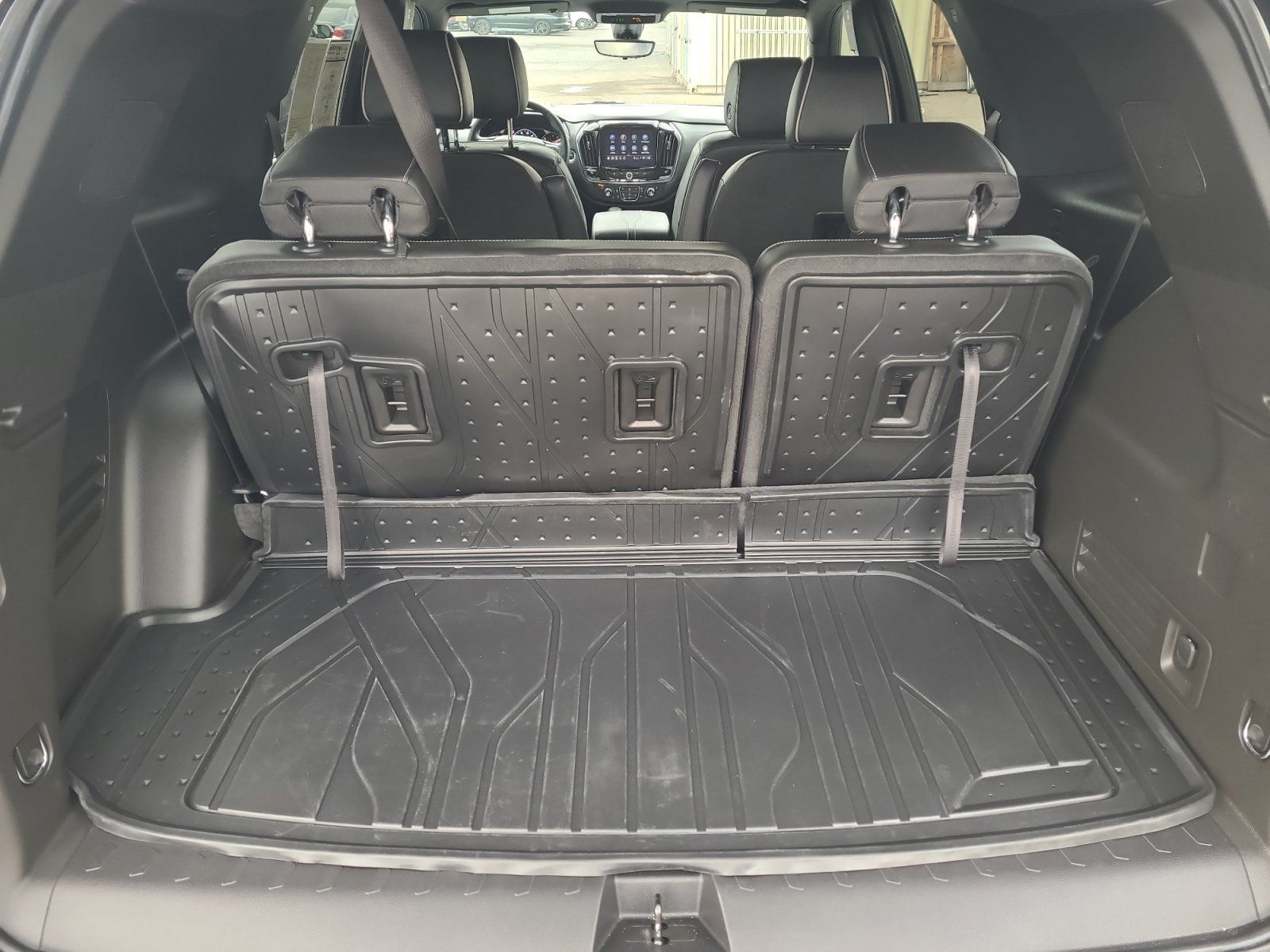 Used 2023 Chevrolet Traverse Premier w/ Redline Edition AWD/4WD image 27