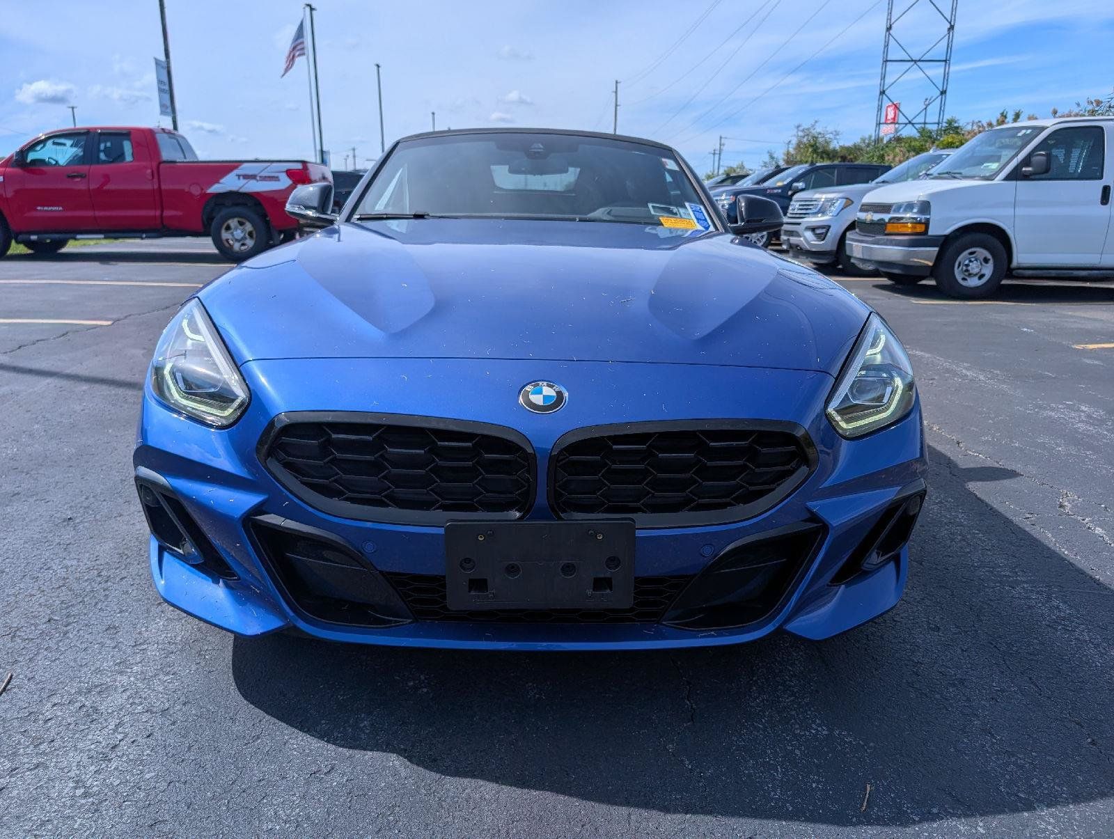 Used 2025 BMW Z4 M40i w/ Premium Package RWD image 2