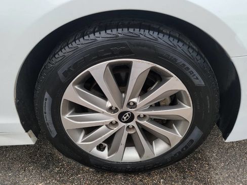 Used 2017 Hyundai Sonata Sport w/ Value Edition Package 02 image 30