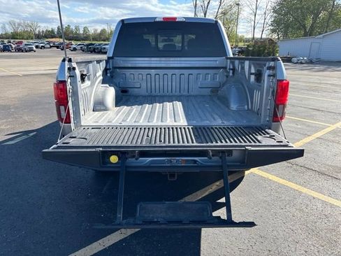 Used 2020 Ford F150 Lariat w/ Equipment Group 502A Luxury AWD/4WD image 16