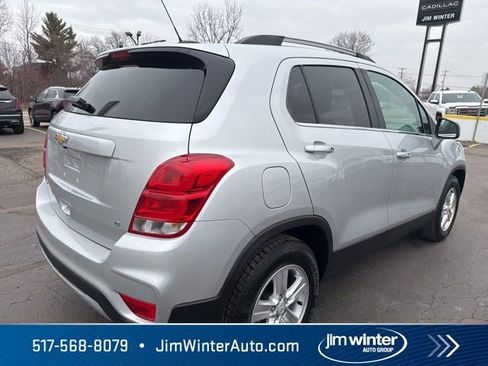 Used 2020 Chevrolet Trax LT w/ LT Convenience Package image 11