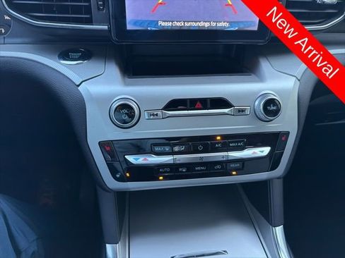 Used 2022 Ford Explorer XLT w/ Equipment Group 202A image 14