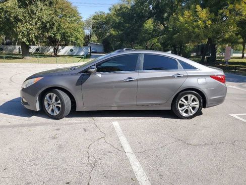 Used 2011 Hyundai Sonata Limited FWD image 3