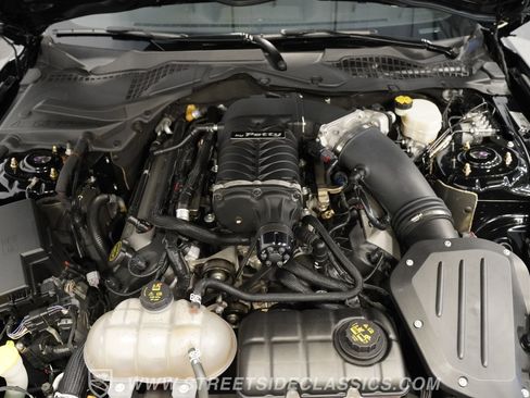 Used 2016 Ford Mustang GT Premium w/ GT Performance Package image 4