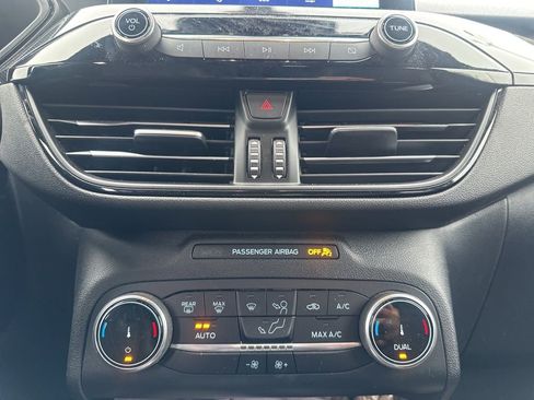 Used 2025 Ford Escape ST-Line image 20