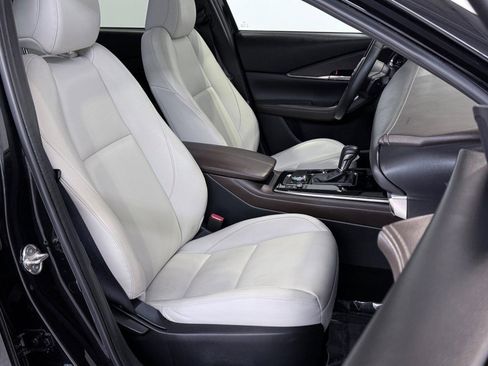 Used 2023 MAZDA CX-30 AWD 2.5 S w/ Premium Package image 17