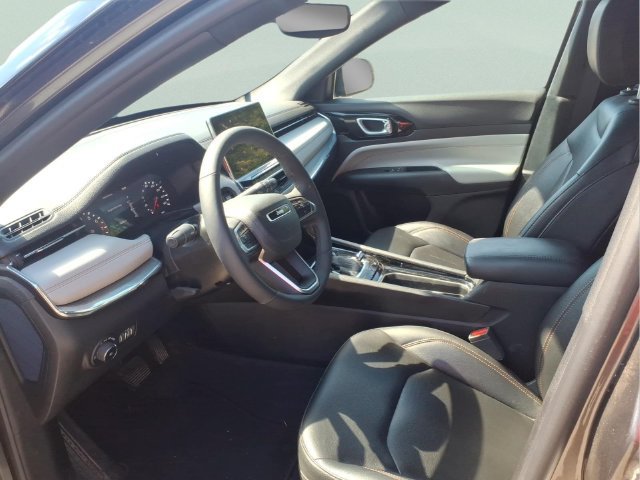 Used 2024 Jeep Compass Limited AWD/4WD image 14