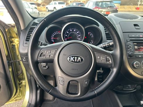 Used 2013 Kia Soul + w/ Audio Pkg image 23
