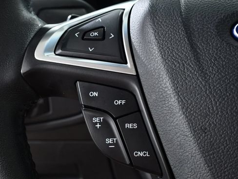 Used 2017 Ford Edge SEL AWD/4WD image 32