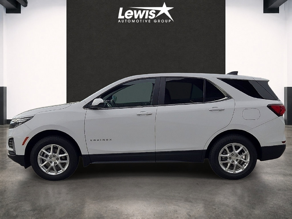 Used 2024 Chevrolet Equinox LT AWD/4WD image 2