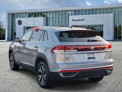 Certified 2024 Volkswagen Atlas Cross Sport SE FWD image 4