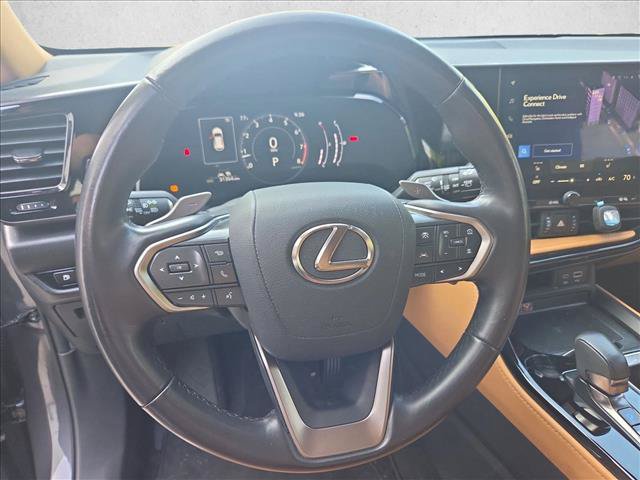 Used 2025 Lexus NX 250 FWD w/ Accessory Package (Z1) image 11
