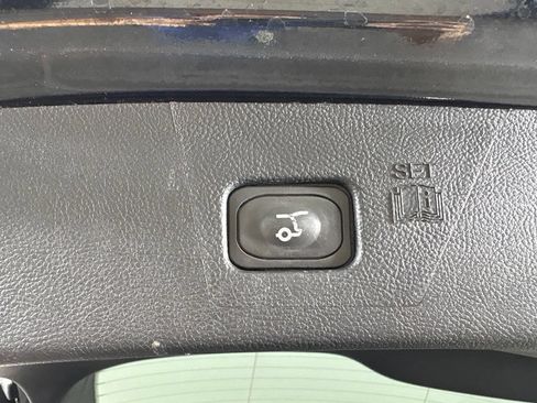 Used 2023 Ford Edge Titanium AWD/4WD image 46