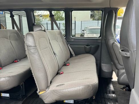 Used 2016 Chevrolet Express 3500 LT w/ LT Preferred Equipment Group image 31