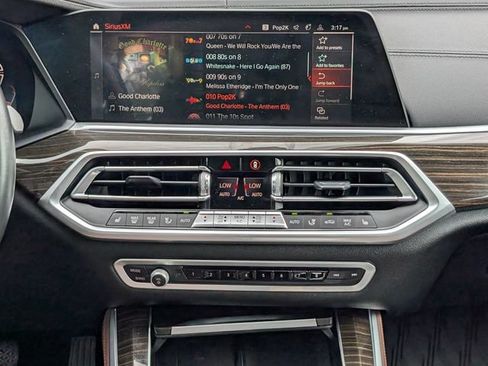 Used 2021 BMW X5 sDrive40i w/ Premium Package RWD image 18