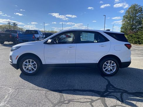 Used 2024 Chevrolet Equinox LS w/ Driver Confidence II Package AWD/4WD image 19