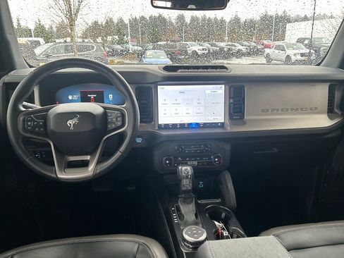 Used 2025 Ford Bronco Outer Banks w/ Sasquatch Package image 16