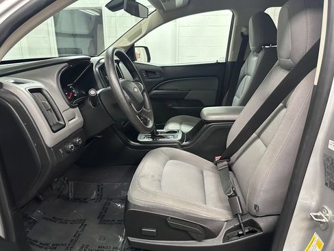 Used 2020 Chevrolet Colorado W/T w/ WT Convenience Package AWD/4WD image 18