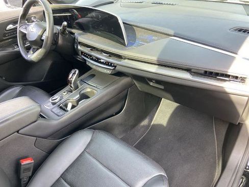 Used 2024 Cadillac XT4 Sport image 25