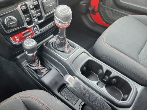 Used 2022 Jeep Wrangler Unlimited Rubicon w/ LED Lighting Group image 18