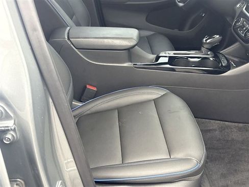 Certified 2024 Buick Envista Sport Touring w/ Convenience I Package image 26