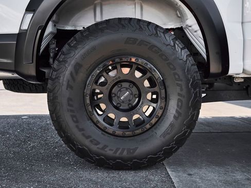 Used 2025 Ford F150 Raptor AWD/4WD image 26
