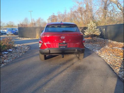 New 2026 Hyundai Kona SE image 6